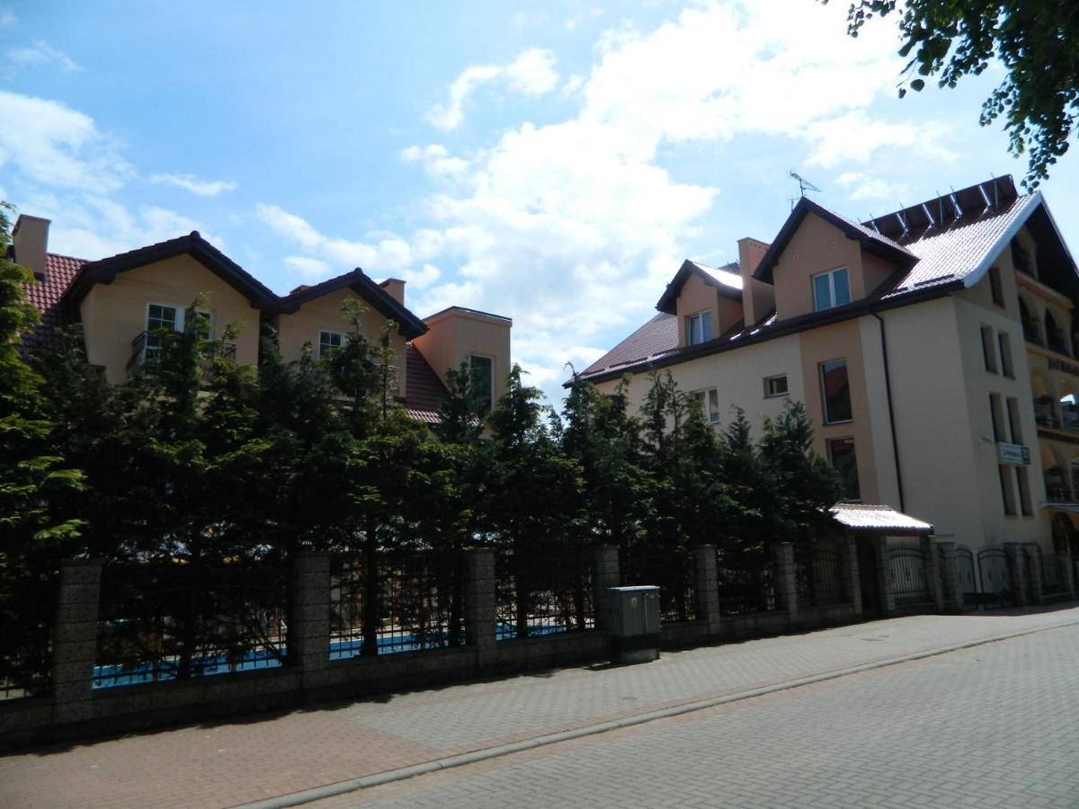 Pod Arkadami Hotel Darłówko Eksteriør billede