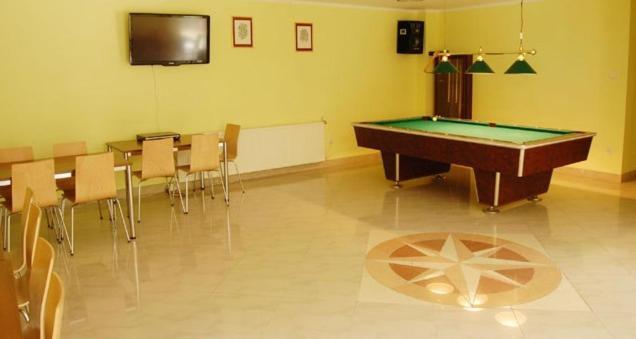 Pod Arkadami Hotel Darłówko Eksteriør billede