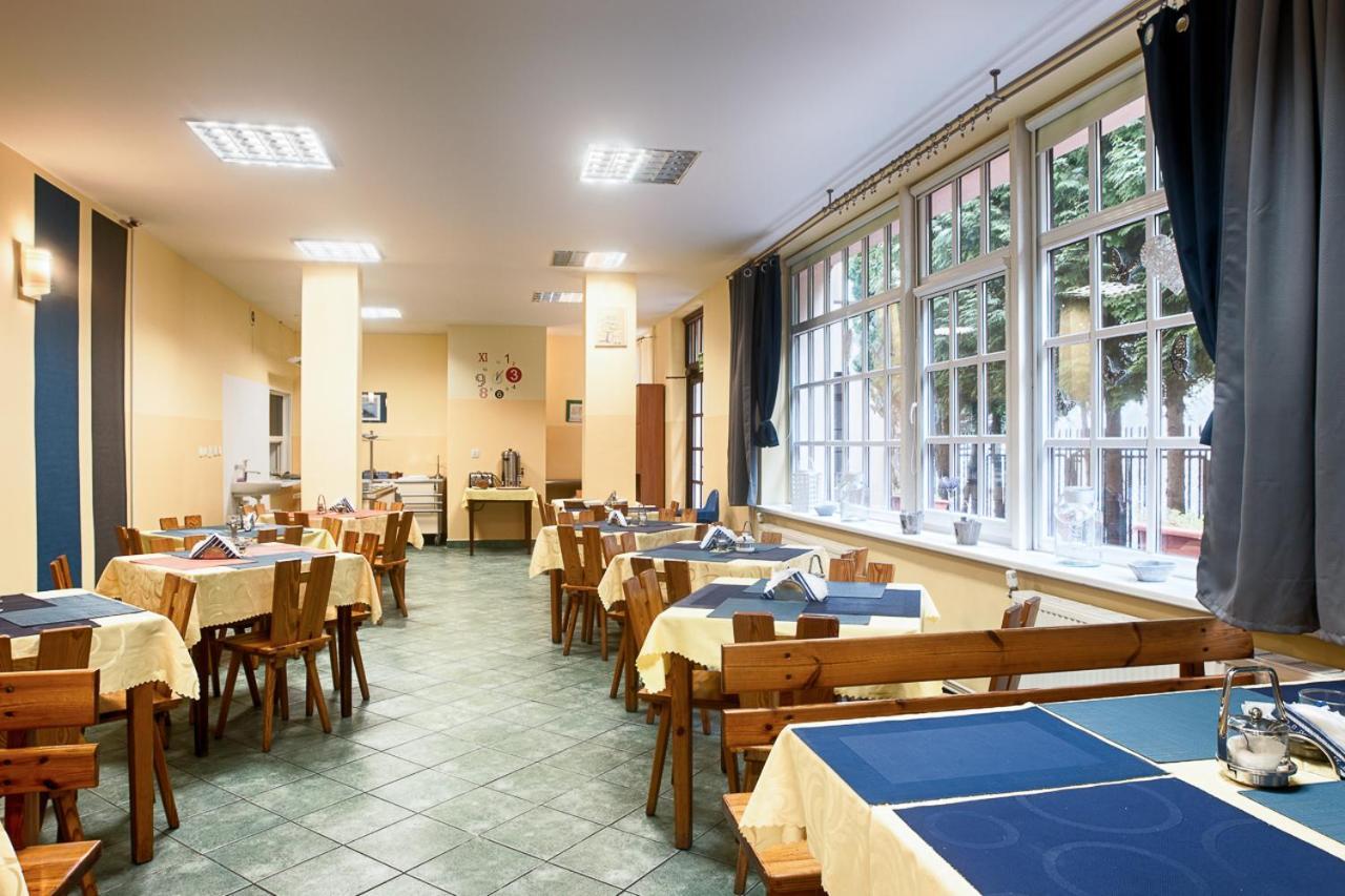 Pod Arkadami Hotel Darłówko Eksteriør billede
